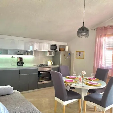 Charming Apartment In Kastela Exterior photo