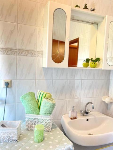 Apartment Charming In *